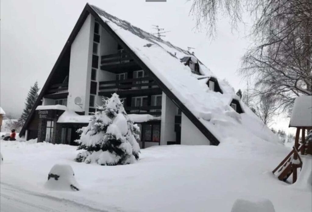 Na predaj: Penzión HOREC – dokonalé miesto pre relax v srdci Kremnického pohoria 1 Na predaj: Penzión HOREC – dokonalé miesto pre relax v srdci Kremnického pohoria - 1